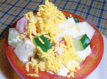 JAあわじ島の特産品レシピ「トマトのカップサラダ」