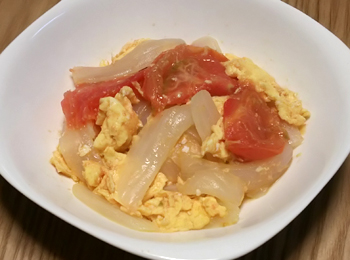 JAあわじ島の特産品レシピ「たまねぎとトマトの玉子炒め」