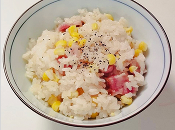 JAあわじ島の特産品レシピ「丸ごとコーン バター炊き込みご飯」